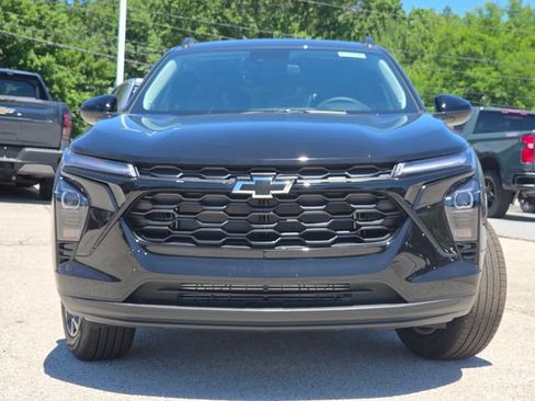 New 2026 Chevrolet Trax LT w/ Driver Confidence Package FWD image 11