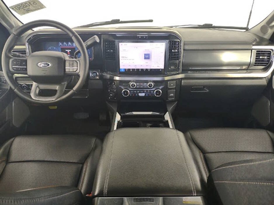 Used 2025 Ford F250 Lariat w/ FX4 Off-Road Package AWD/4WD image 16
