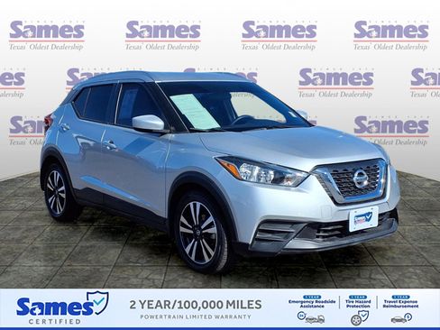 Certified 2018 Nissan Kicks SV image 1