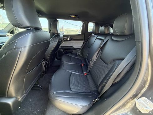 Used 2024 Jeep Compass Latitude AWD/4WD image 20