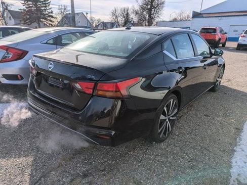 Used 2022 Nissan Altima 2.5 SR image 3