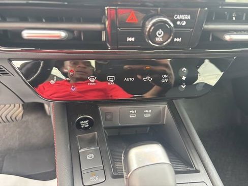 New 2026 Nissan Kicks SR w/ SR Premium Package image 15