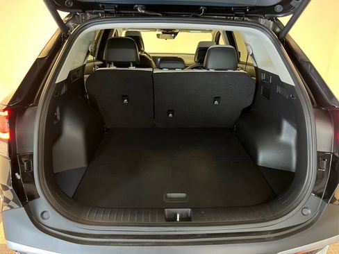Used 2025 Kia Sportage EX w/ Premium Package FWD image 5