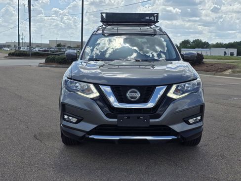 Used 2019 Nissan Rogue SL AWD/4WD image 2