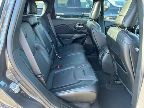 Used 2022 Jeep Cherokee Limited AWD/4WD image 25