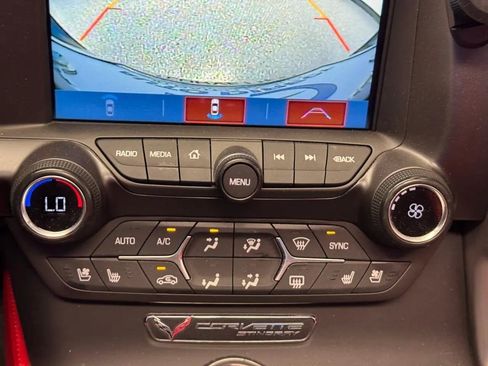Used 2019 Chevrolet Corvette Stingray Coupe RWD image 18