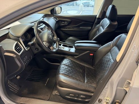Used 2021 Nissan Murano Platinum w/ Cargo Package image 2