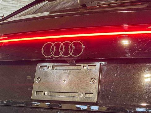 New 2026 Audi Q8 Premium Plus image 11