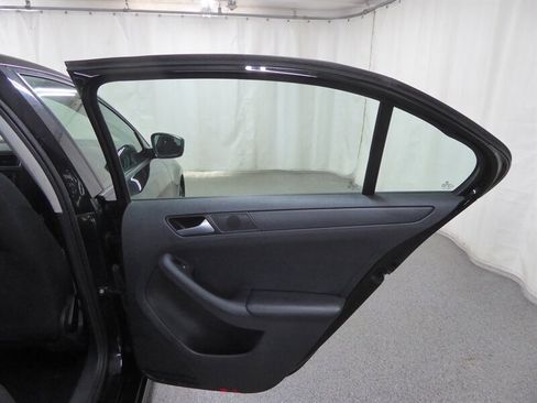 Used 2014 Volkswagen Jetta S FWD image 30
