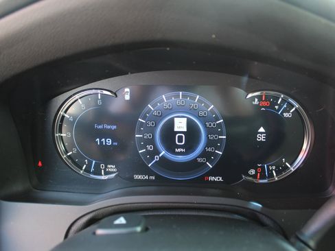 Used 2019 Cadillac Escalade Premium Luxury image 15