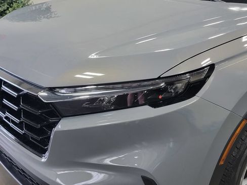 Certified 2025 Honda CR-V EX image 9