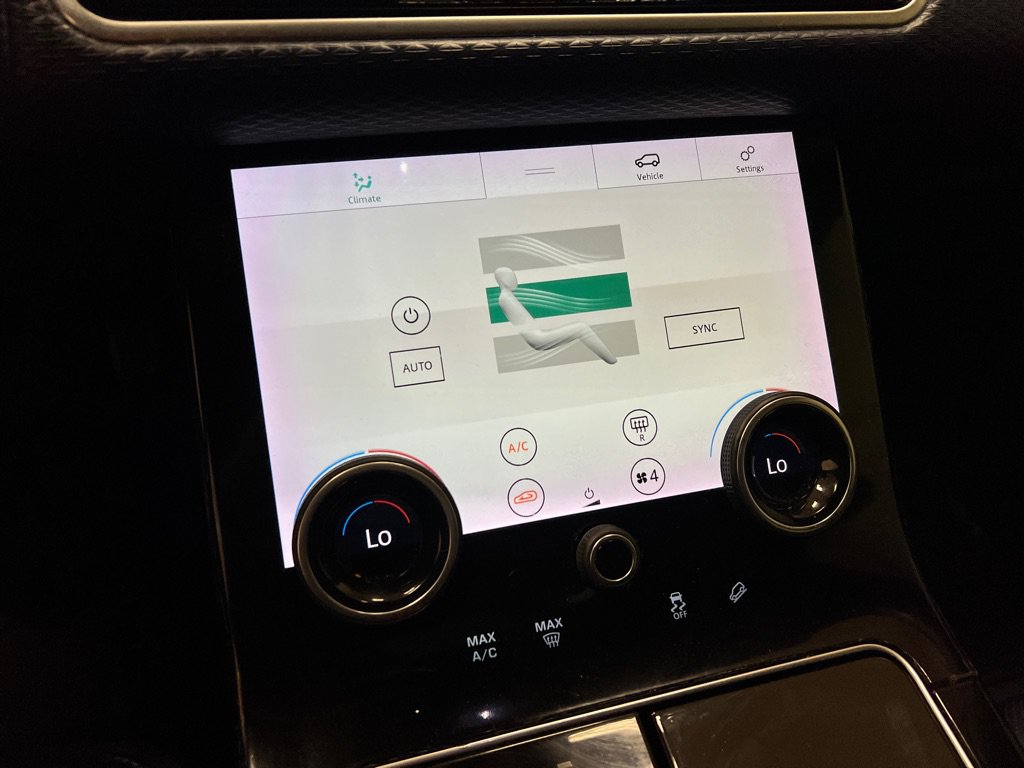 Used 2020 Land Rover Range Rover Velar R-Dynamic S AWD/4WD image 25