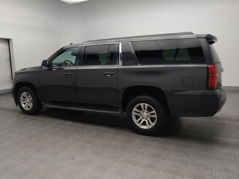 Used 2016 Chevrolet Suburban LS RWD image 3