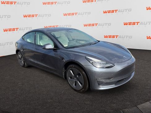 Used 2022 Tesla Model 3 Long Range AWD/4WD image 7