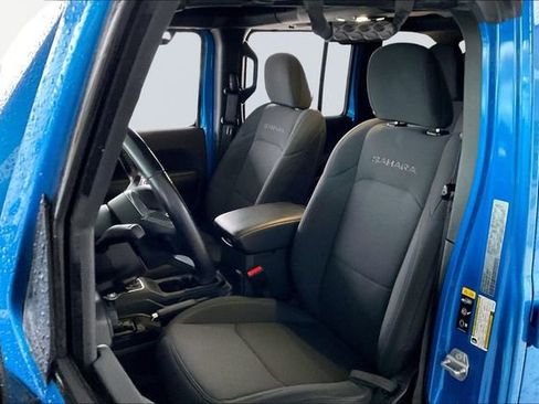 Used 2022 Jeep Wrangler Unlimited Sahara image 15