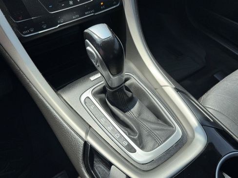 Used 2015 Ford Fusion SE w/ Equipment Group 202A FWD image 21