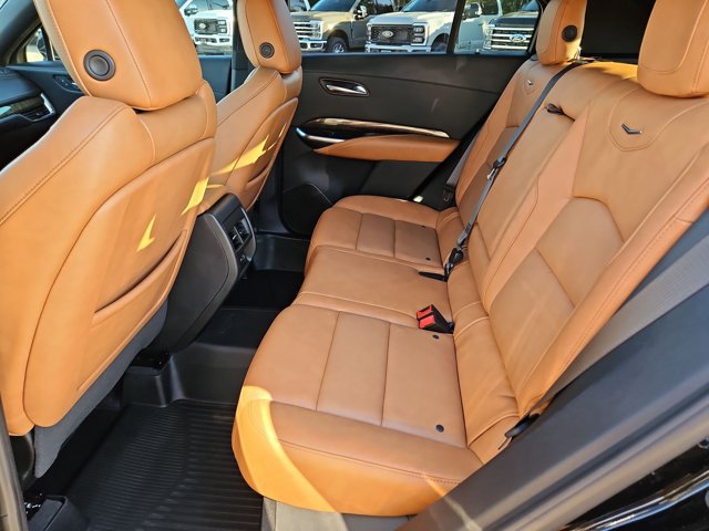 Used 2021 Cadillac XT4 Premium Luxury FWD image 19