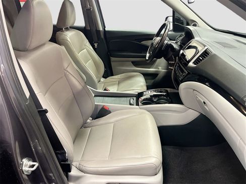 Used 2020 Honda Ridgeline RTL-E image 30