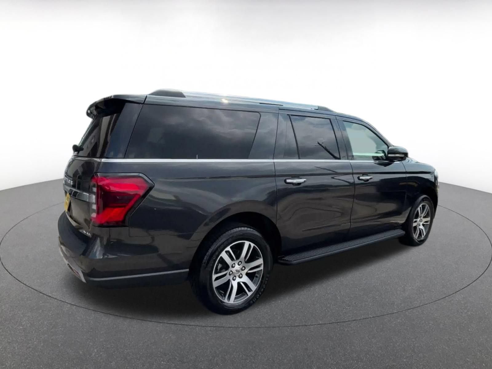 Used 2024 Ford Expedition Max Limited AWD/4WD image 14
