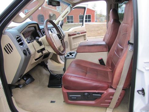 Used 2010 Ford F250 King Ranch image 13