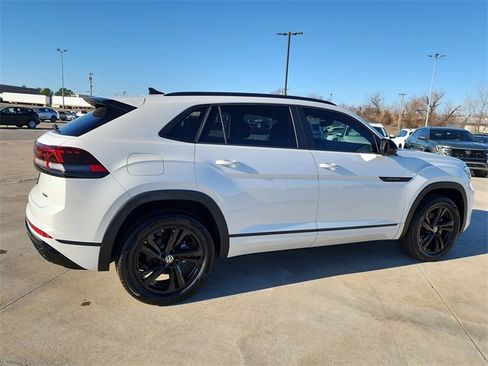 Certified 2025 Volkswagen Atlas Cross Sport SEL R-Line image 2