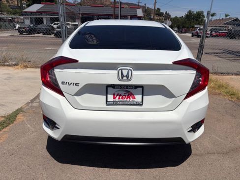 Used 2020 Honda Civic LX image 4