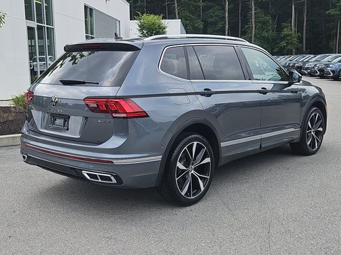 Certified 2024 Volkswagen Tiguan SEL R-Line AWD/4WD image 3