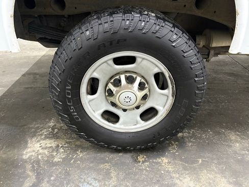 Used 2014 Chevrolet Silverado 2500 W/T image 17