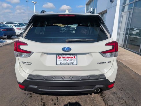 Certified 2023 Subaru Forester Limited image 6