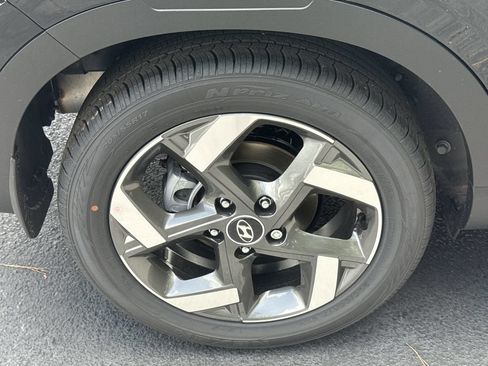 New 2026 Hyundai Venue SEL FWD image 17