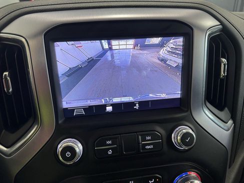 Used 2019 GMC Sierra 1500 SLT image 24