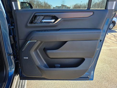New 2026 GMC Yukon XL Denali w/ Sun & Power Step Package image 33