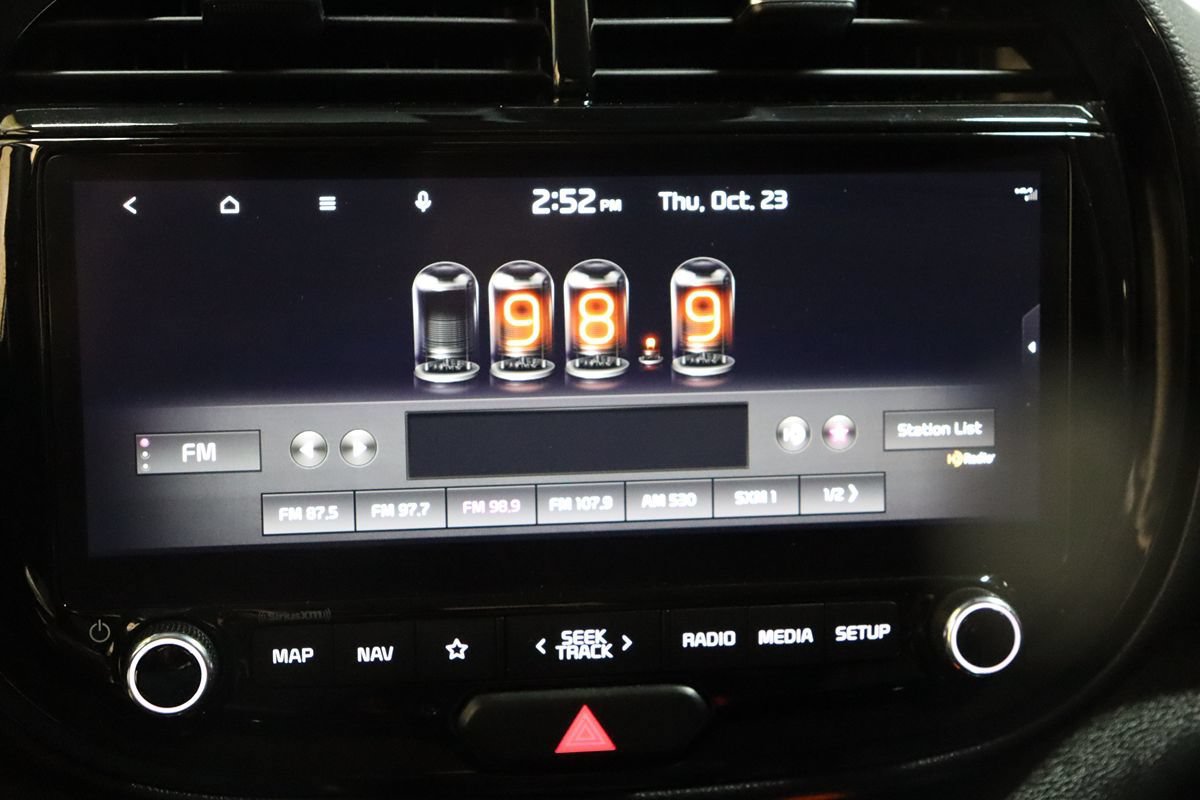 Used 2023 Kia Soul GT-Line FWD image 36