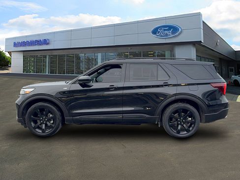 Certified 2022 Ford Explorer ST-Line w/ Class IV Trailer Tow Package image 4