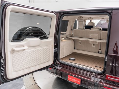 Used 2025 Mercedes-Benz G 63 AMG 4MATIC image 19
