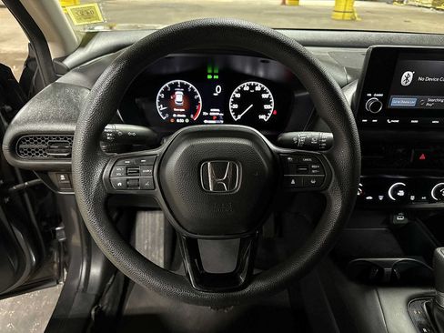 Used 2023 Honda HR-V LX image 18