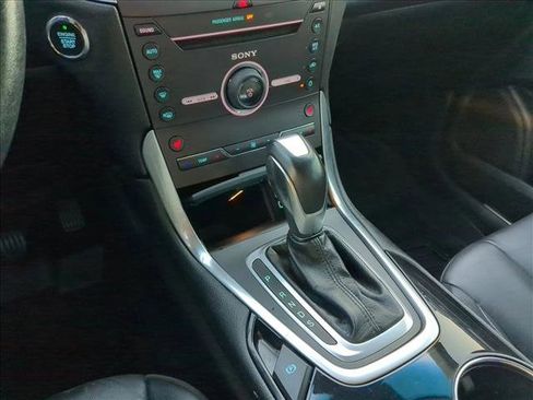 Used 2016 Ford Edge Titanium w/ Technology Package image 12