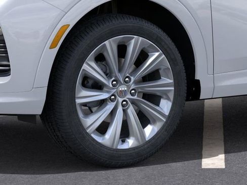 New 2025 Buick Envista Avenir image 9