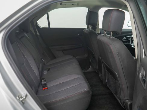 Used 2017 Chevrolet Equinox LT w/ Convenience Package FWD image 12