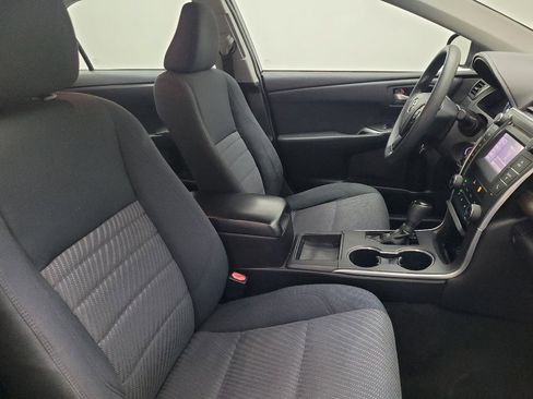 Used 2017 Toyota Camry LE FWD image 21