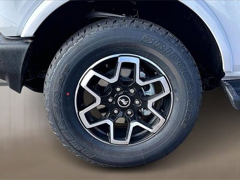 New 2025 Ford Bronco Outer Banks image 11