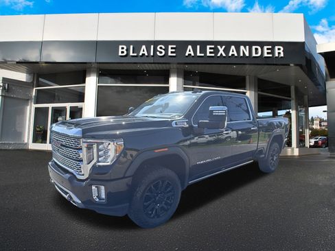 Used 2023 GMC Sierra 2500 Denali w/ Denali Black Diamond Edition image 8