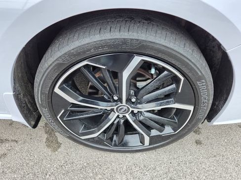 Used 2024 Nissan Altima 2.5 SR FWD image 35