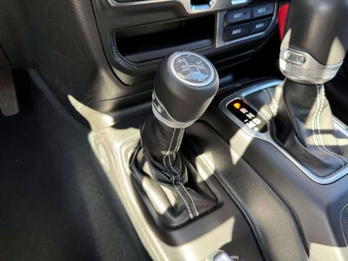 Used 2022 Jeep Wrangler Unlimited Sahara w/ Cold Weather Group image 27