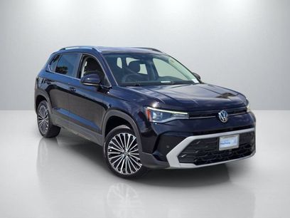 Used 2025 Volkswagen Taos SE