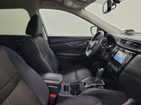 Used 2017 Nissan Rogue SV w/ SV Premium Package FWD image 21