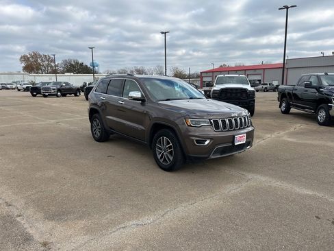 Used 2021 Jeep Grand Cherokee Limited w/ Premium Lighting Group image 6