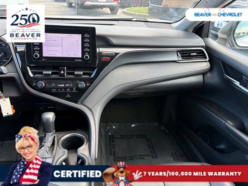 Used 2023 Toyota Camry SE FWD image 17