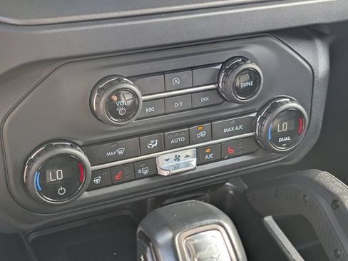 Used 2025 Ford Bronco Badlands AWD/4WD image 25