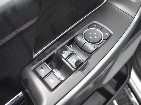 Used 2024 Ford F150 Lariat w/ Bed Utility Package AWD/4WD image 13
